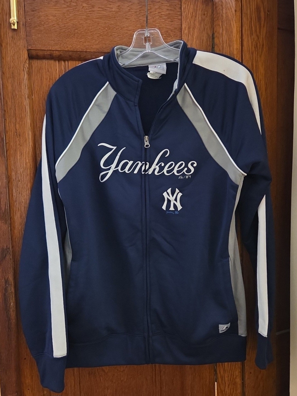 Majestic Size Large New York Yankees Full Zip Lightweight Track Style Jacket
